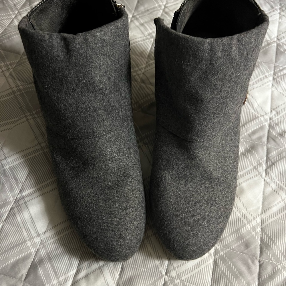 Dr. Scholl’s Wedge Gray Ankle Boots